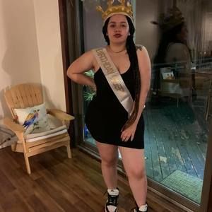 Meet your Posher, Jacqueline